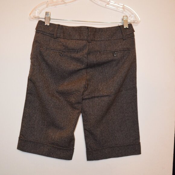 XXZ Grey Woven Polyester-Rayon Front Pockets Decors Low Rise Midi Shorts 0 - Picture 2 of 5